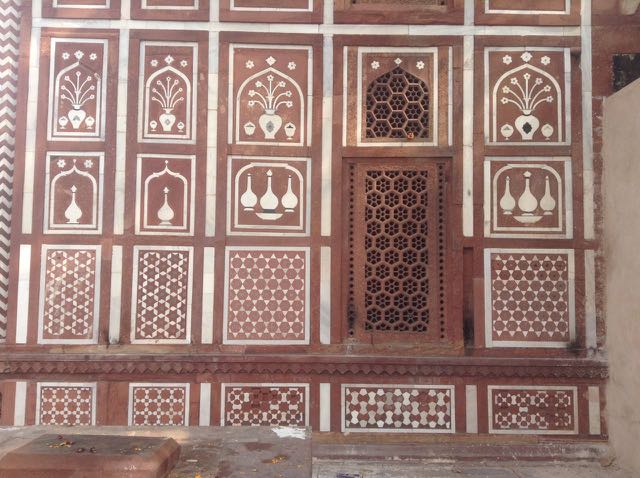 Itimad-ud-Daulah, Baby Taj