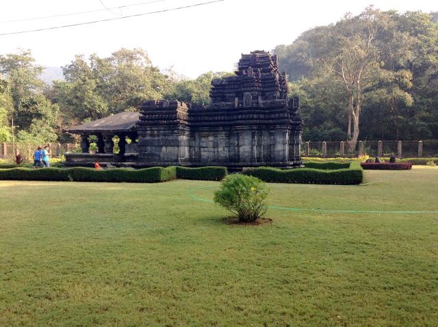 Tambdi Surla Temple
