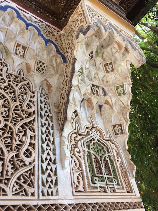 Marrakesh: Bahia Palace tadelakt