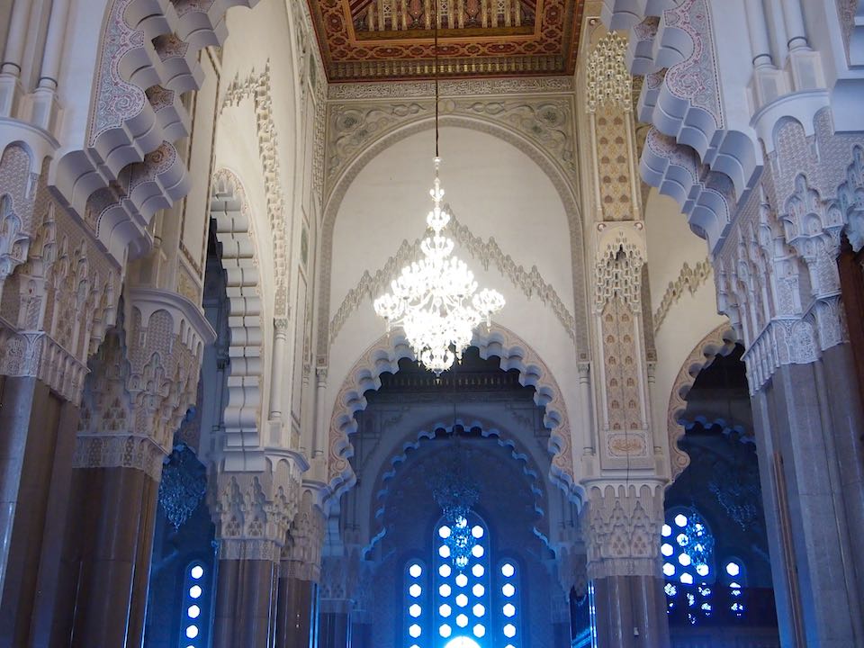 Casablanca: retractable roof of Hassan II Mosque