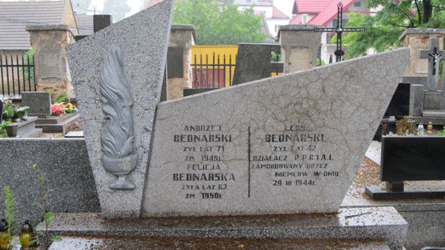 Bednarski grave2